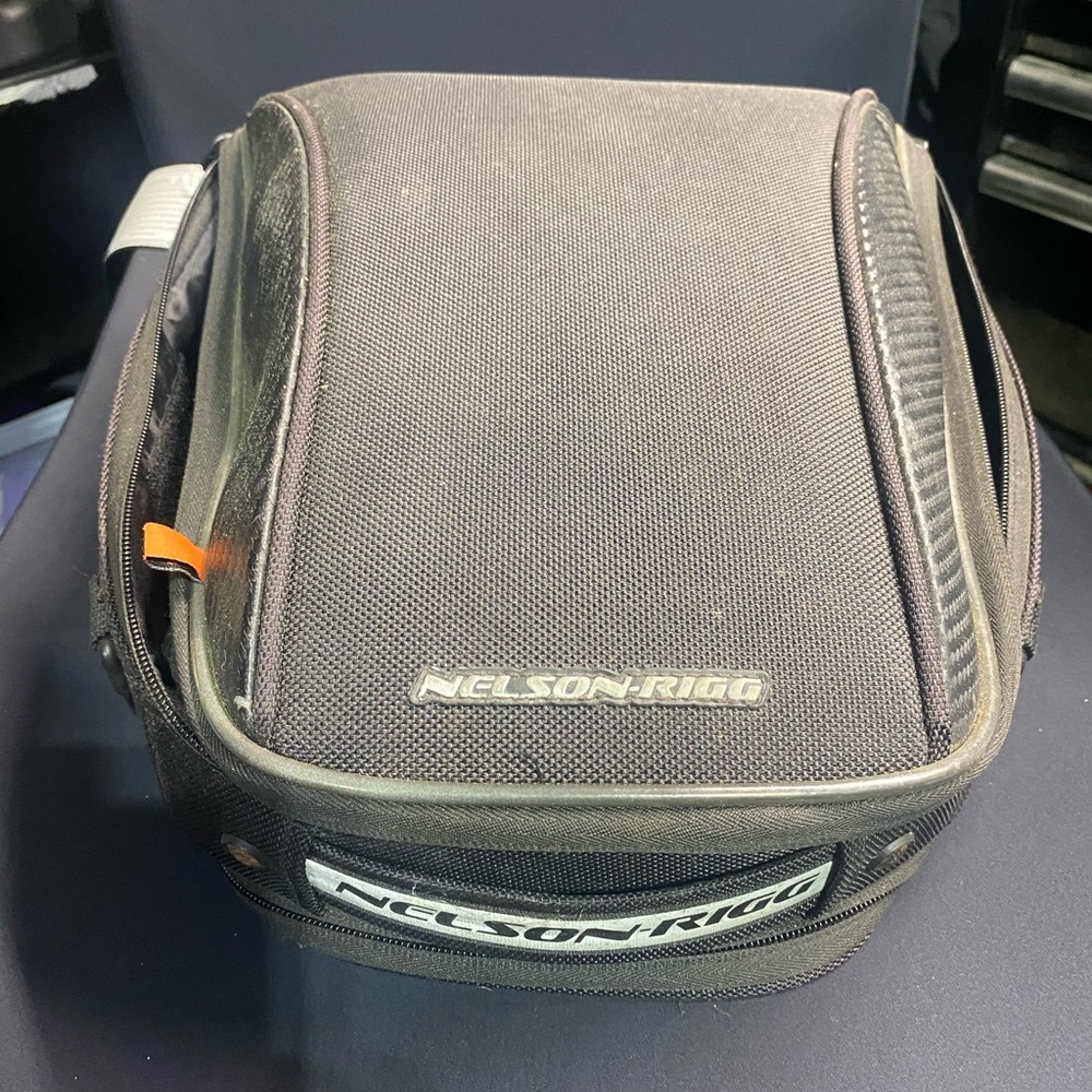 Nelson Rigg cl-1060 tank/ rear seat bag